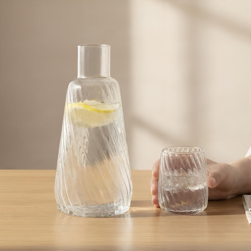 Serrana Glass Twisty handmade carafe — twisted-design handmade glass, 1400ml, for water juice and infused drinks